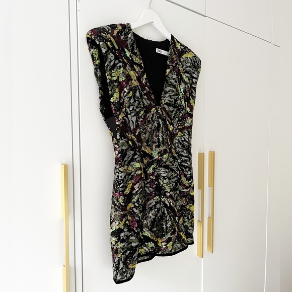 BNWOT Zara Sequin Mini Dress- Limited Edition - BLOGGER FAVOURITE - Picture 7 of 12